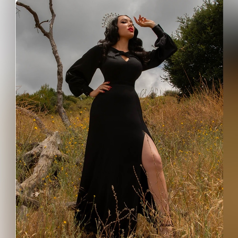 Opera Satin Gown in Black